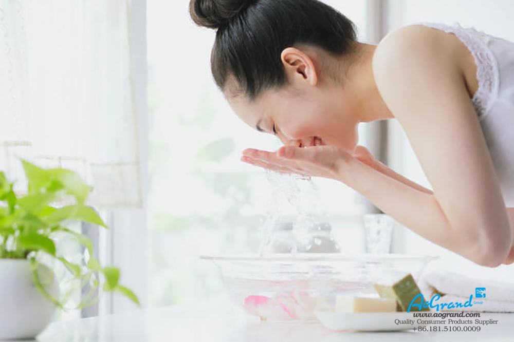 Sabão pode ser usado para lavar o rosto